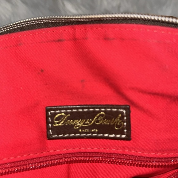 Vintage Dooney & Bourke Black/Brown, Leather bag w/ crossbody strap - Picture 9 of 15